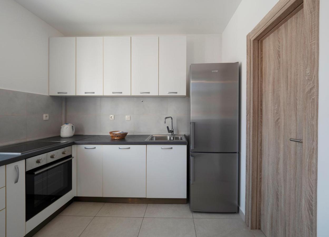 Family Three Bedroom Apartment Brando Budva Exteriör bild