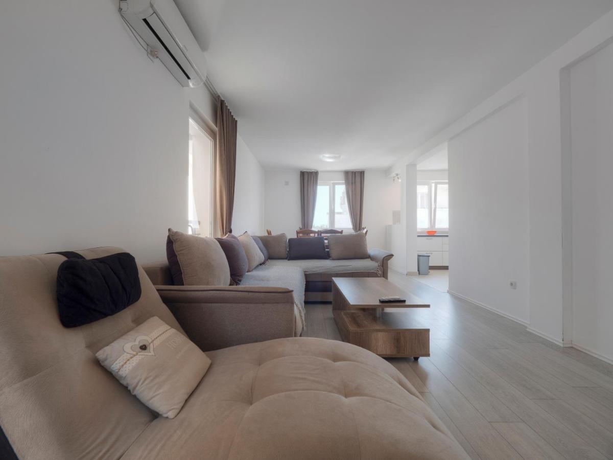 Family Three Bedroom Apartment Brando Budva Exteriör bild